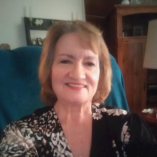 LYNNE